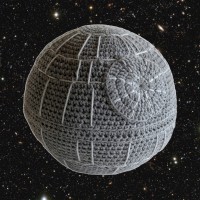 crocheted-death-star-pillow-1